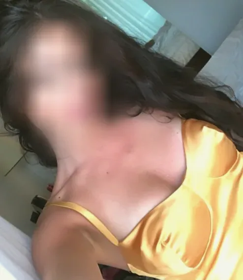 Charlotte, 36