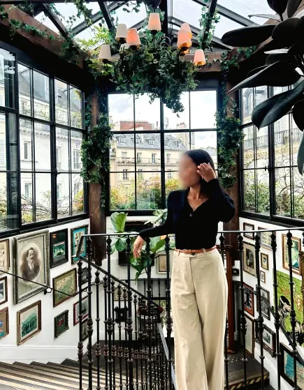 Daniela, 30