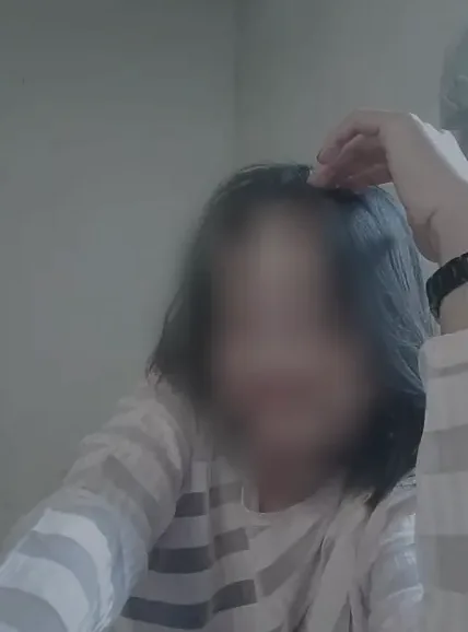 Diana, 24