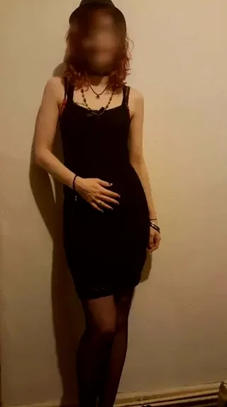 Diana, 35