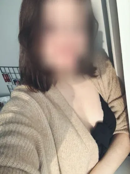 Lara, 30