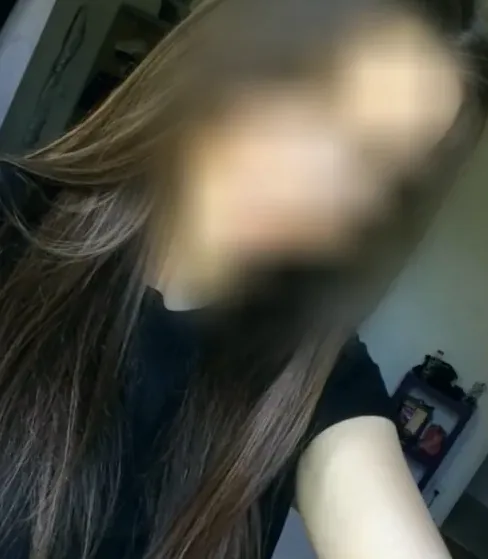 Leyla, 28