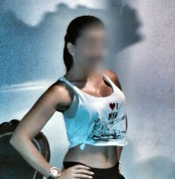 Pauline, 40