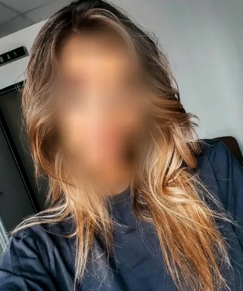 Sophia, 32