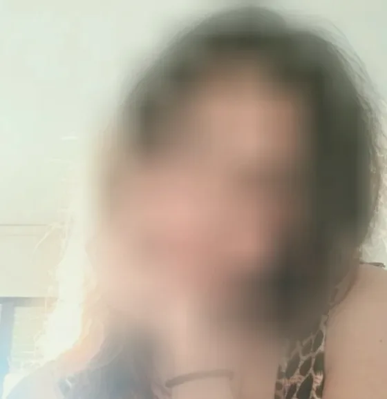 Stefanie, 25